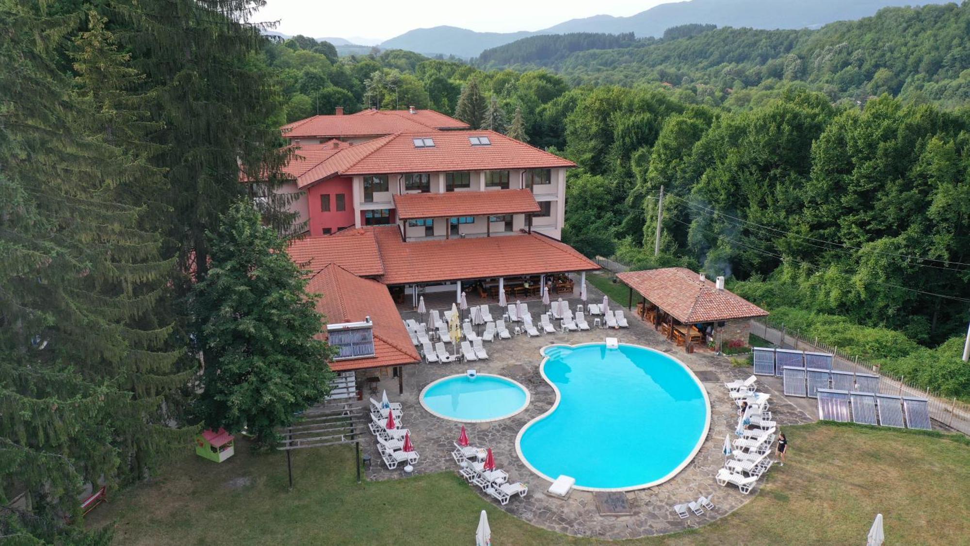 Vidima Apartment Hotel Aprilzi Exterior foto
